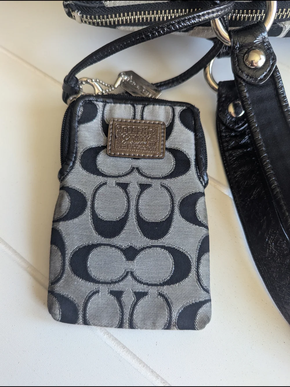Coach poppy signature